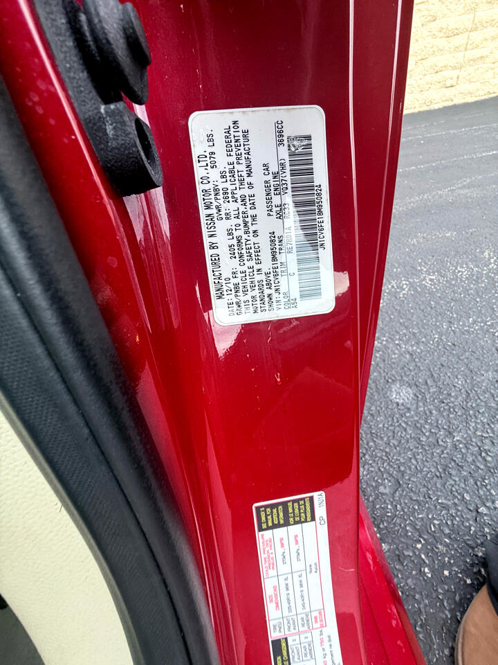 Infiniti G Convertible  2011