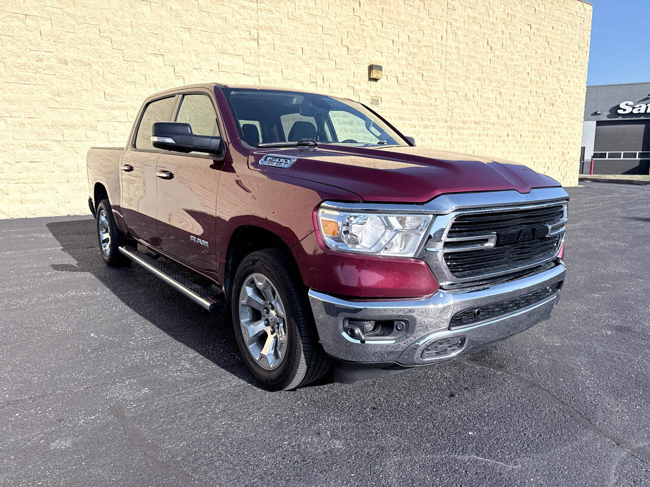 RAM 1500 Big Horn Crew Cab SWB 4WD 2019