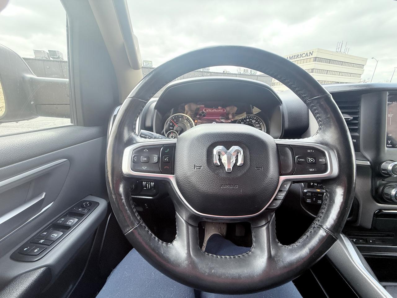 RAM 1500 Big Horn Crew Cab SWB 4WD 2019