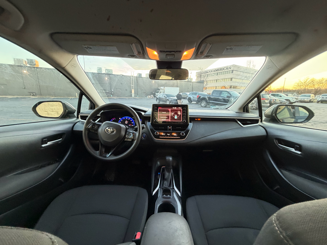 Toyota Corolla LE Hybrid 2021