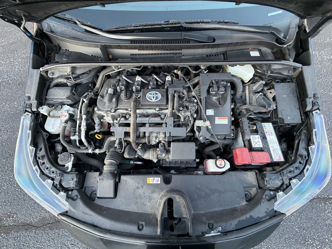 Toyota Corolla LE Hybrid 2021