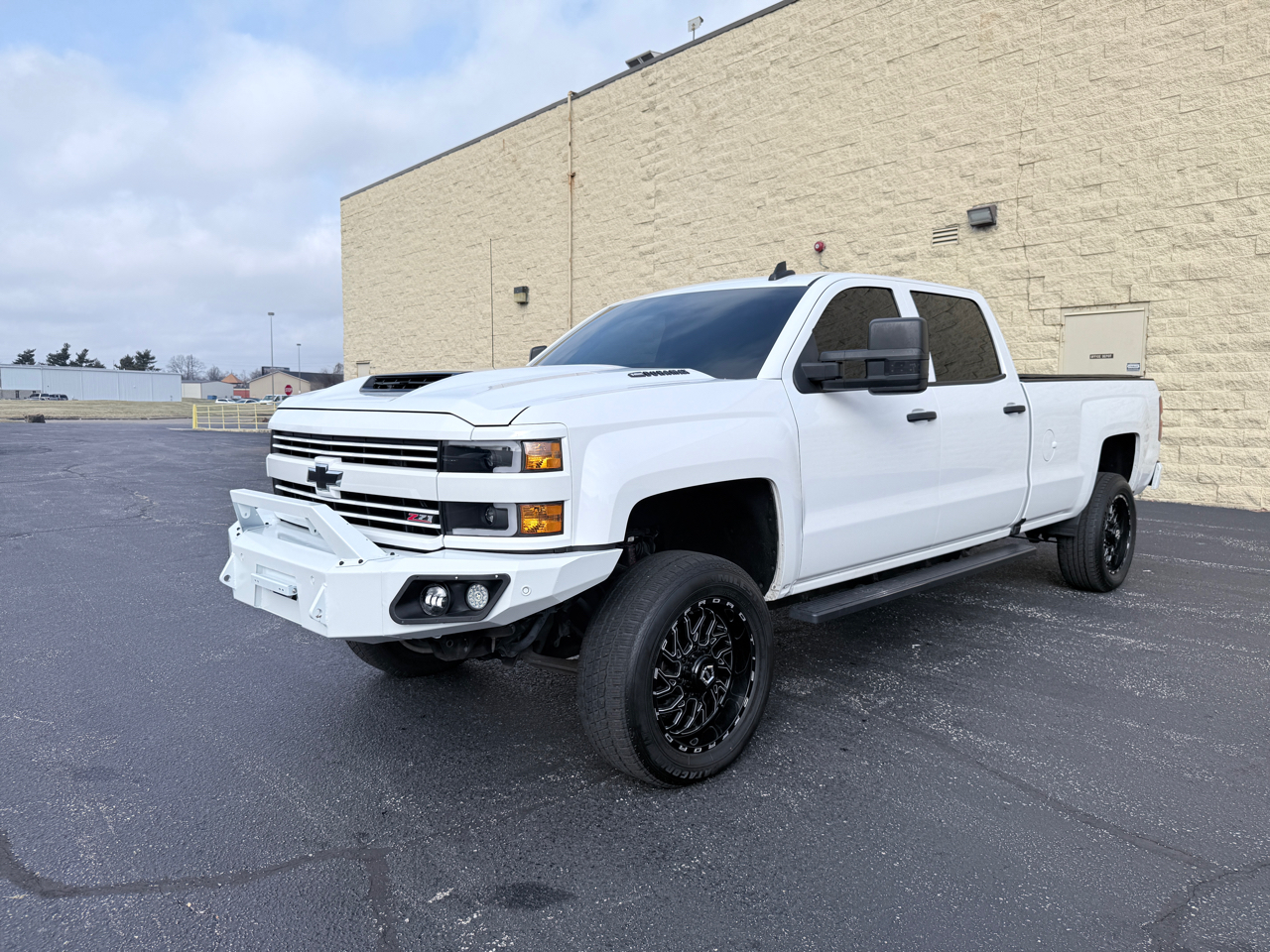 Chevrolet Silverado 2500HD LT Crew Cab Long Box 4WD 2019