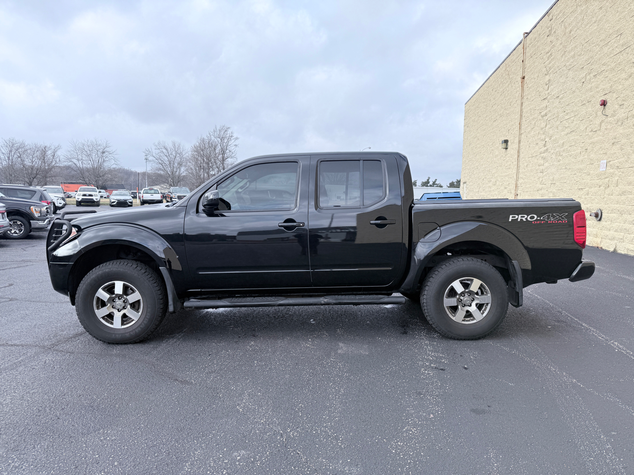 Nissan Frontier SL Crew Cab 4WD 2012