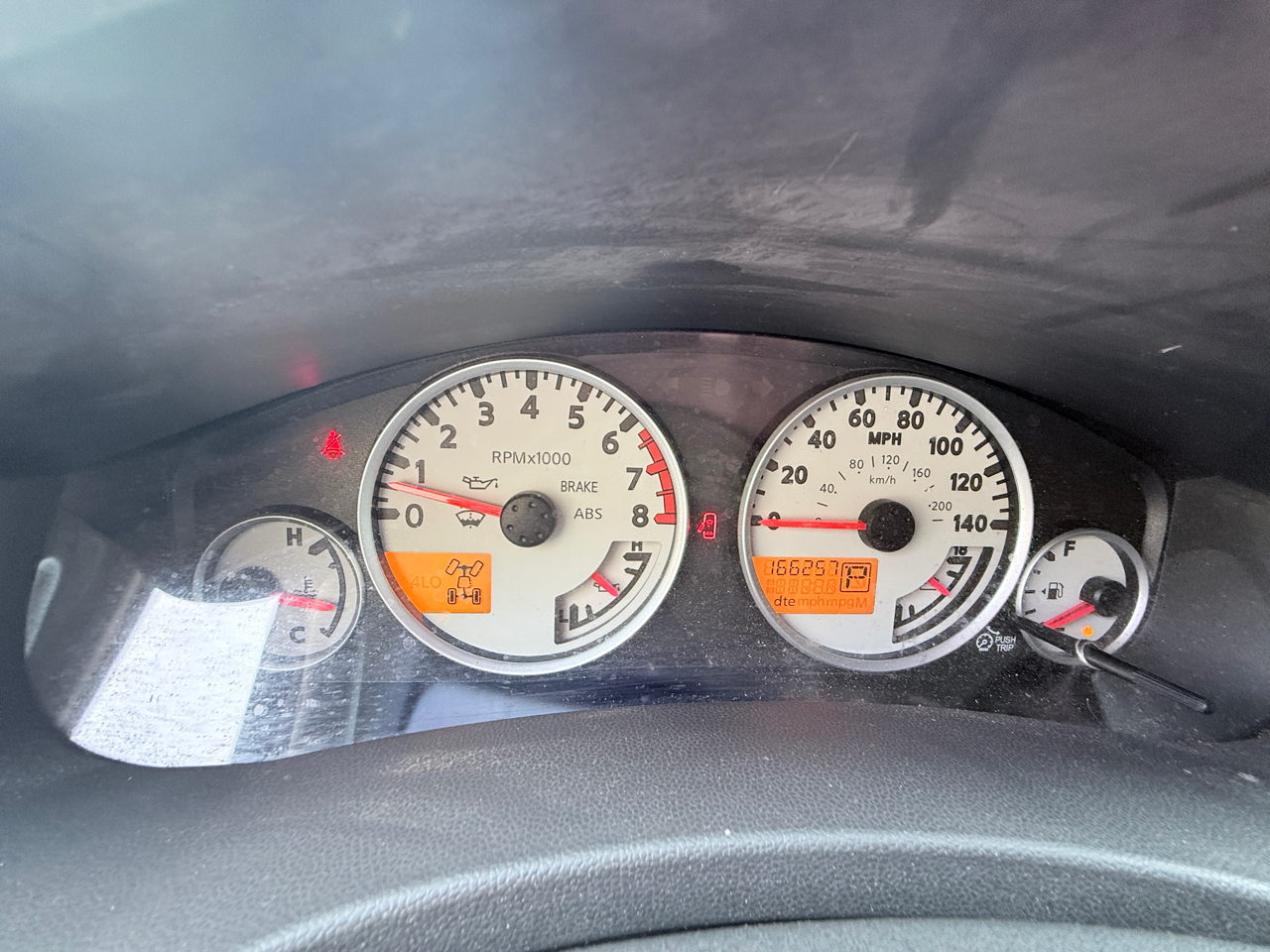 Nissan Frontier SL Crew Cab 4WD 2012