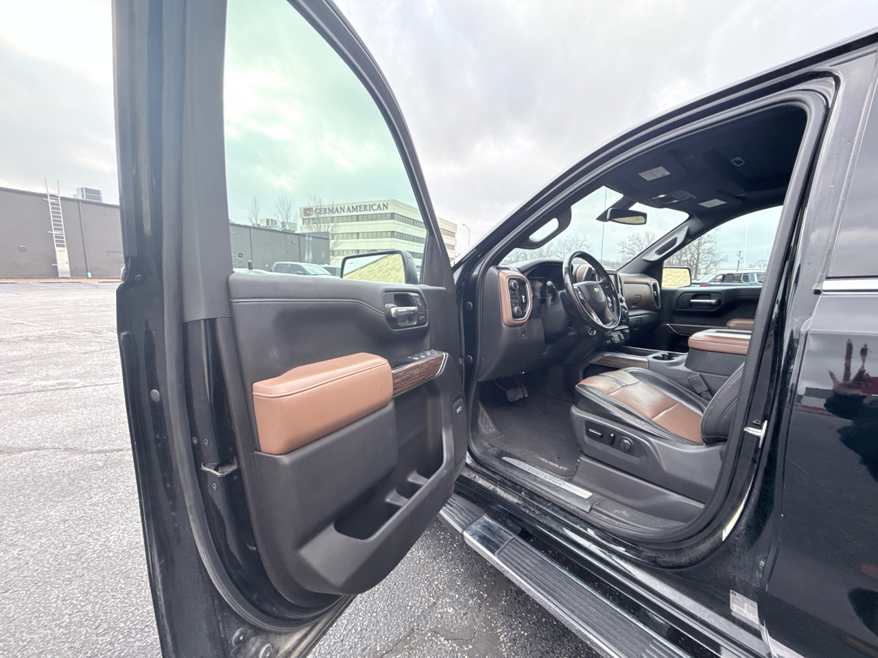 Chevrolet Silverado 1500 High Country Crew Cab 4WD 2019