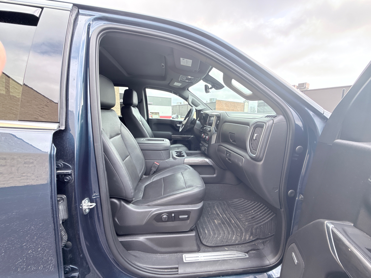 Chevrolet Silverado 1500 LTZ Crew Cab Long Box 4WD 2020