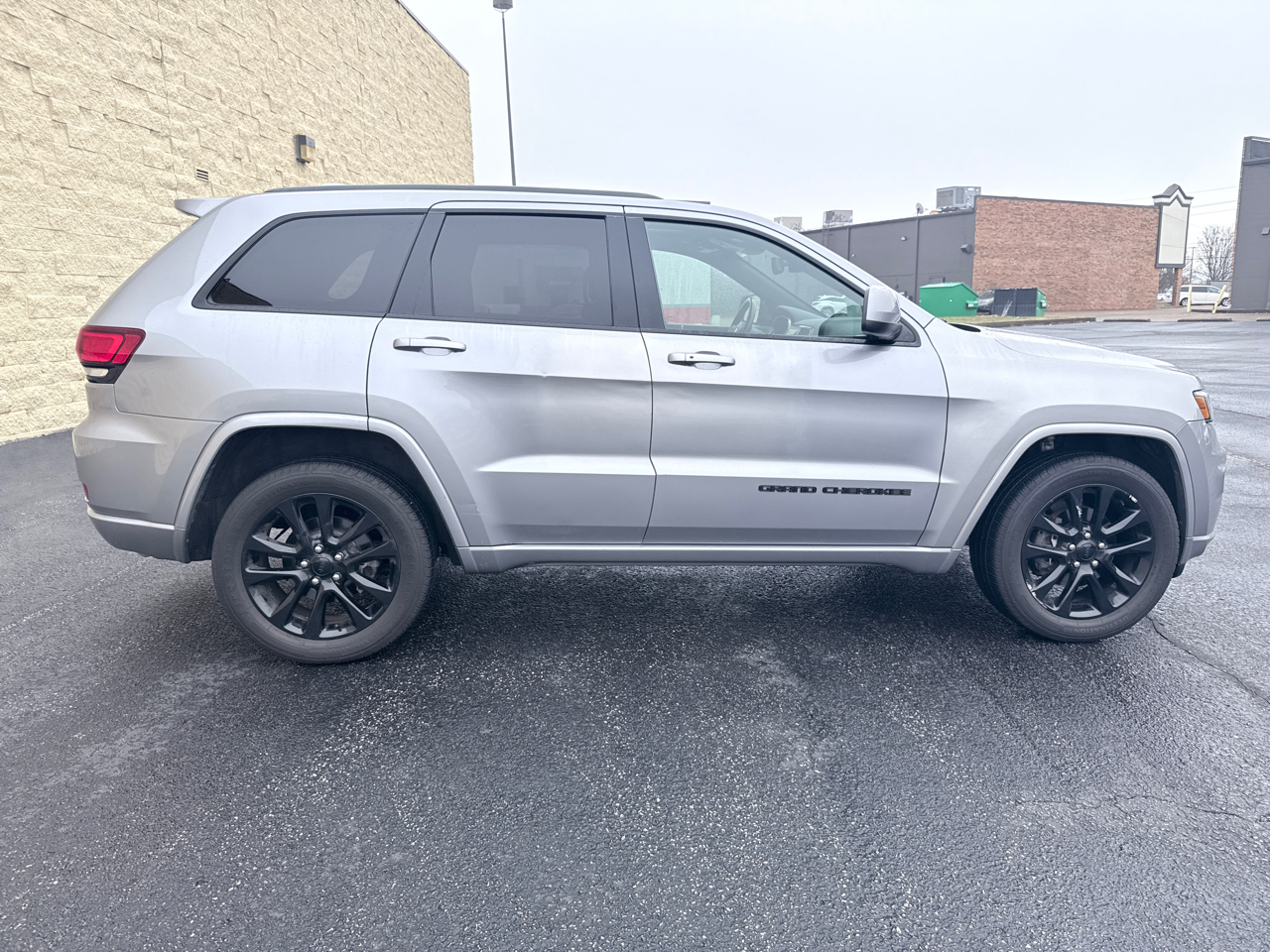 Jeep Grand Cherokee Laredo 4WD 2020