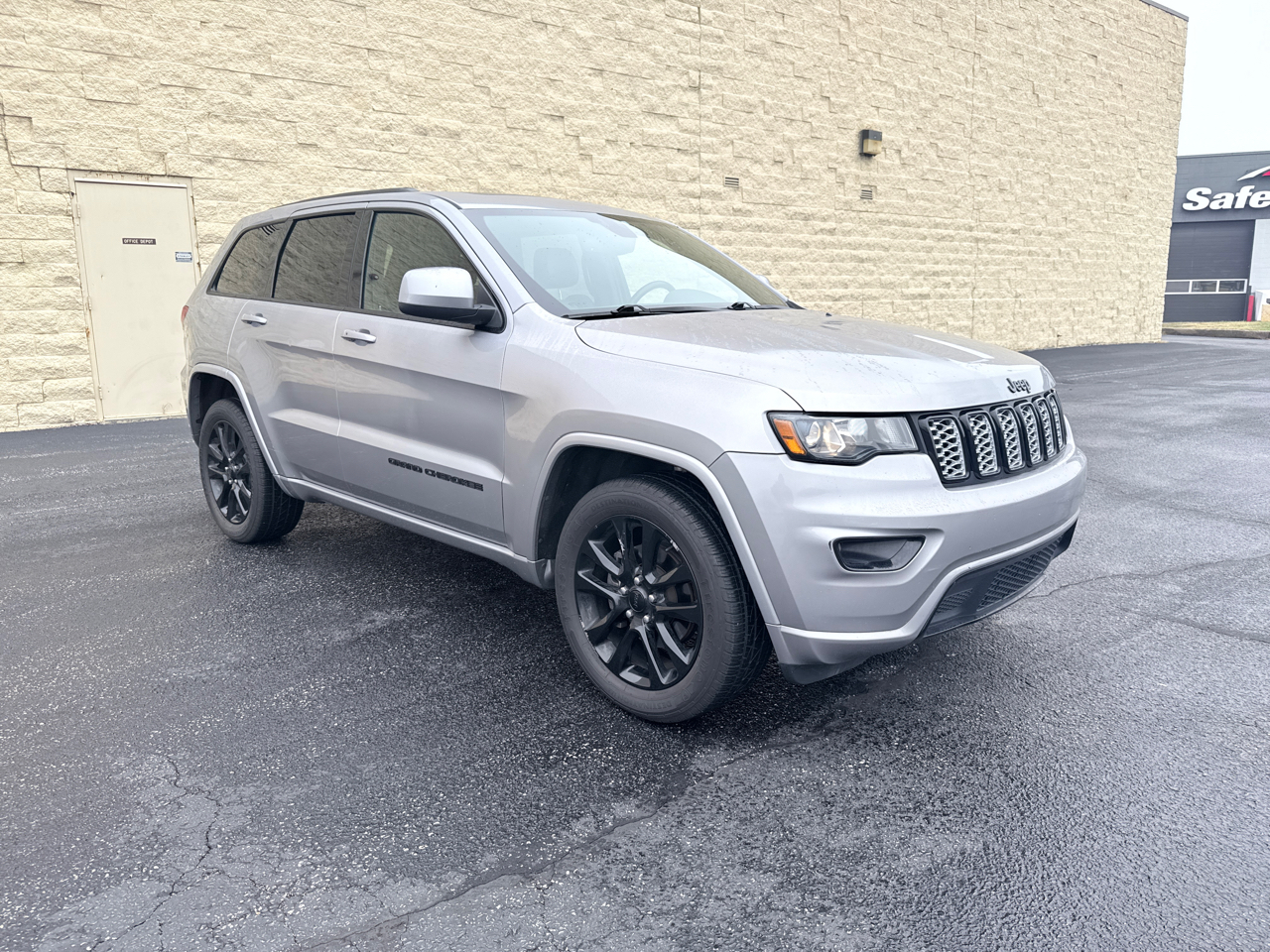 Jeep Grand Cherokee Laredo 4WD 2020