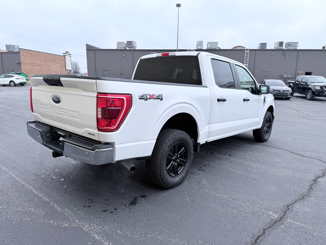 Ford F-150 Lariat SuperCrew 5.5-ft. Bed 4WD 2023