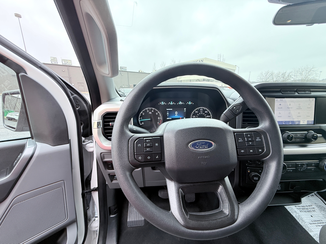 Ford F-150 Lariat SuperCrew 5.5-ft. Bed 4WD 2023