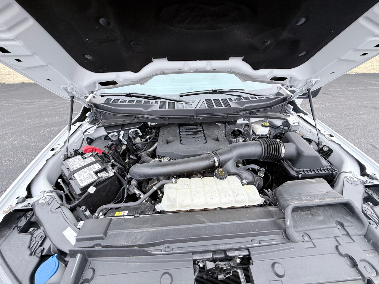 Ford F-150 Lariat SuperCrew 5.5-ft. Bed 4WD 2023