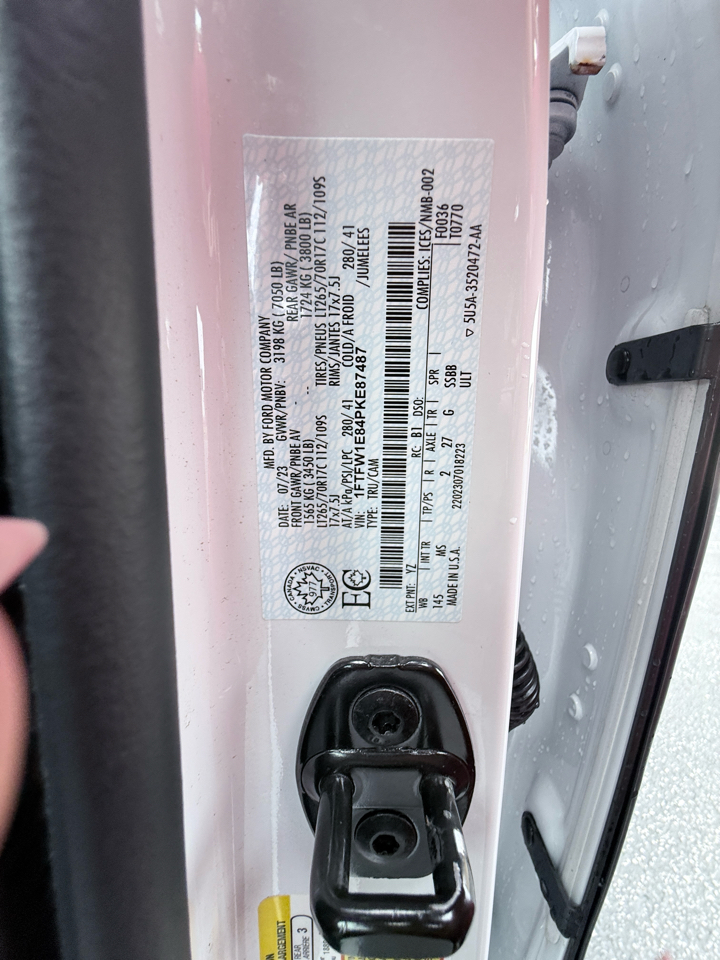 Ford F-150 Lariat SuperCrew 5.5-ft. Bed 4WD 2023