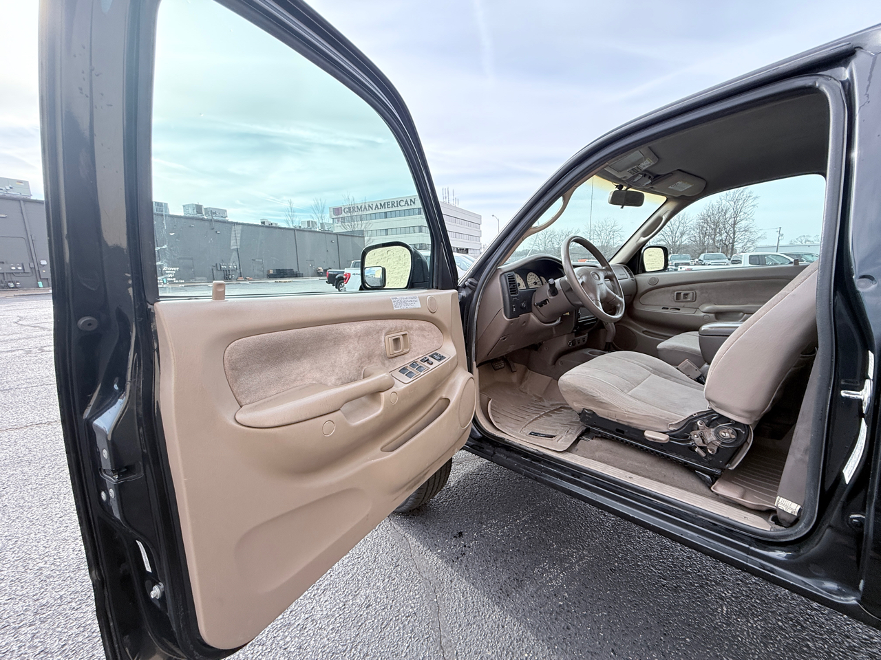 Toyota Tacoma PreRunner Double Cab V6 2WD 2004