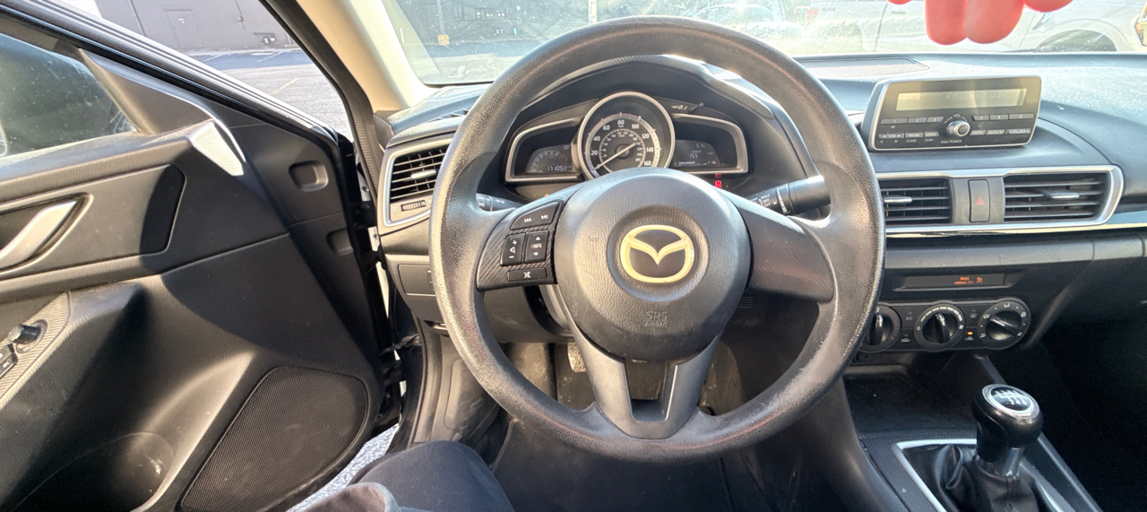 Mazda MAZDA3 i SV AT 4-Door 2015