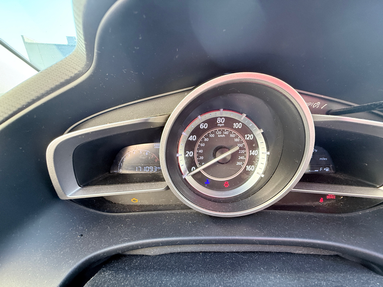 Mazda MAZDA3 i SV AT 4-Door 2015