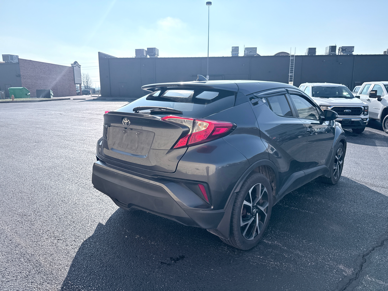 Toyota C-HR XLE 2018