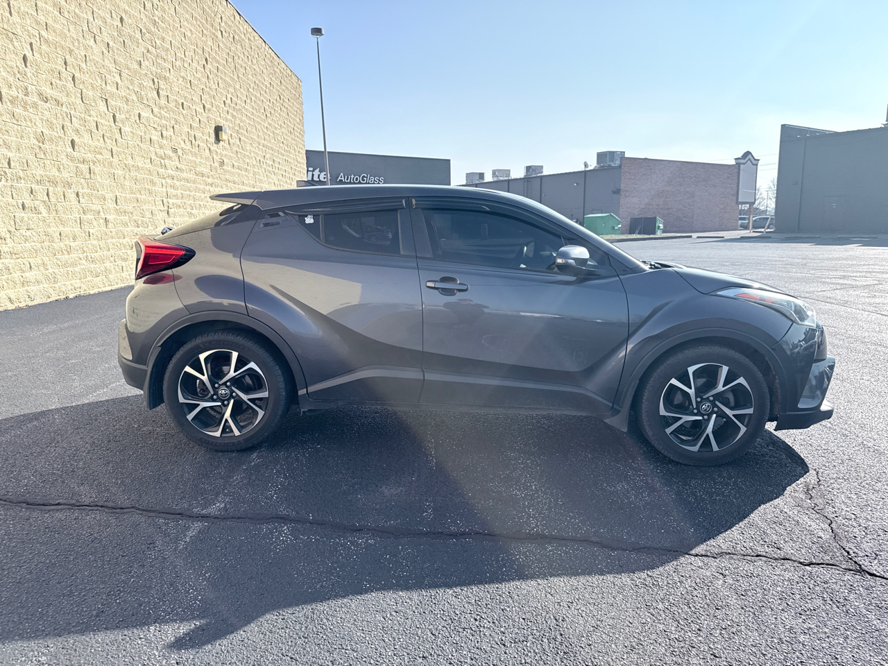 Toyota C-HR XLE 2018