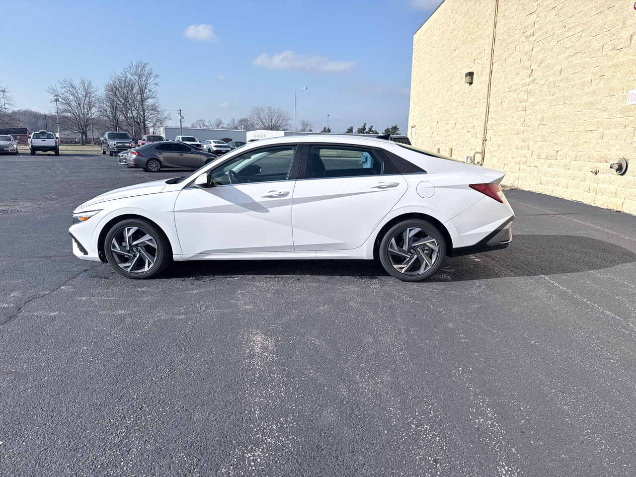 Hyundai Elantra SEL Convenience 2025