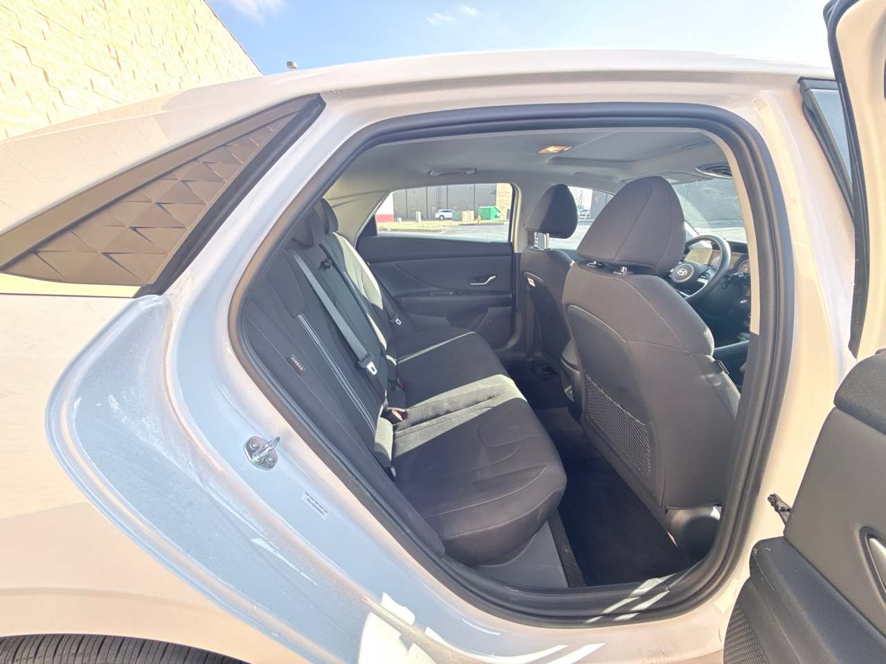 Hyundai Elantra SEL Convenience 2025