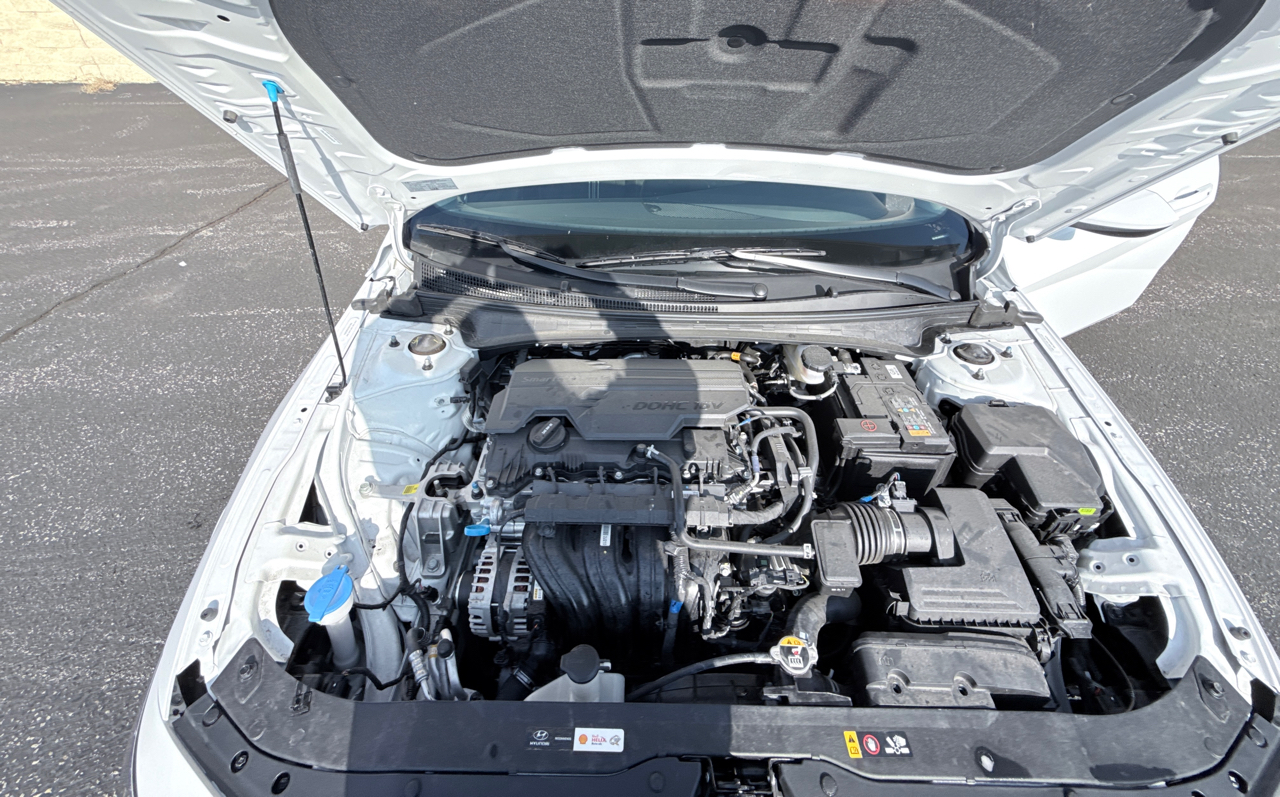 Hyundai Elantra SEL Convenience 2025