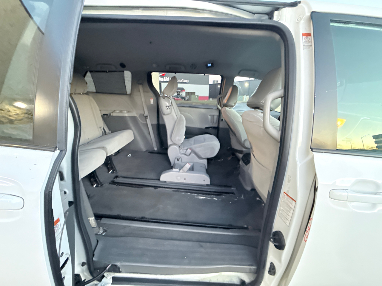 Toyota Sienna LE 8-Passenger 2020