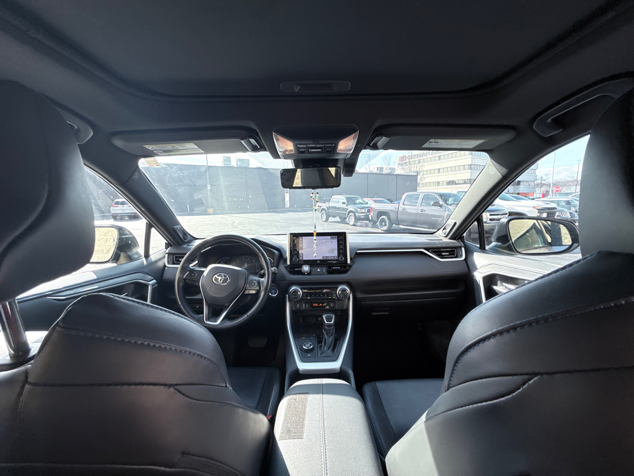 Toyota RAV4 Hybrid XSE 2019