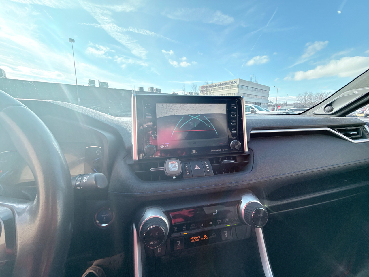 Toyota RAV4 Hybrid XSE 2019