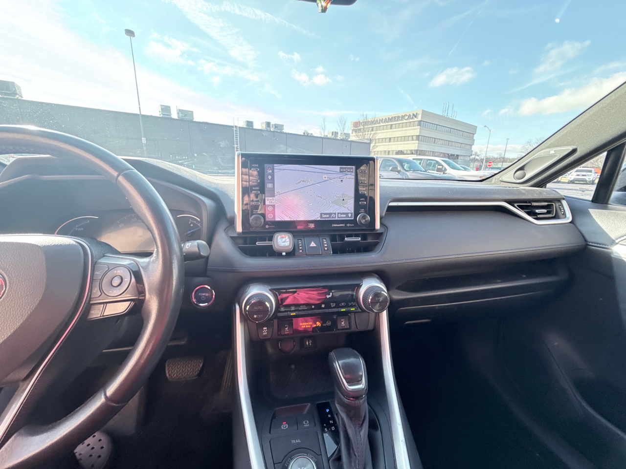 Toyota RAV4 Hybrid XSE 2019