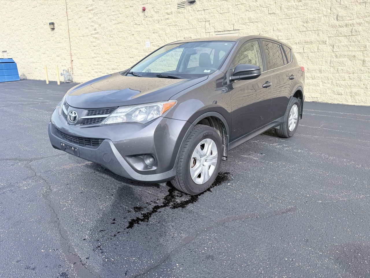 Toyota RAV4 LE FWD 2014