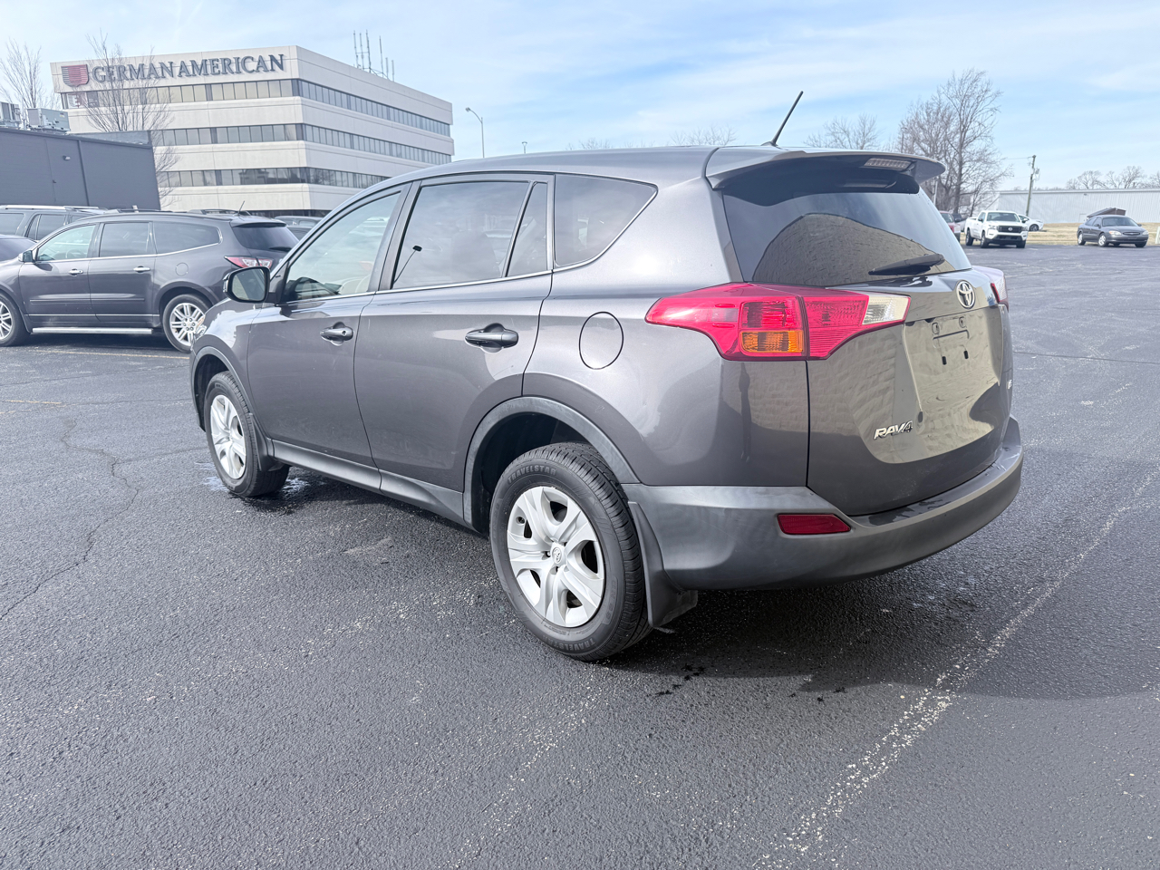 Toyota RAV4 LE FWD 2014