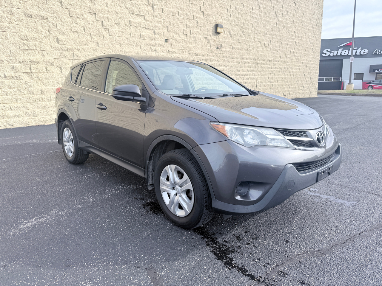 Toyota RAV4 LE FWD 2014