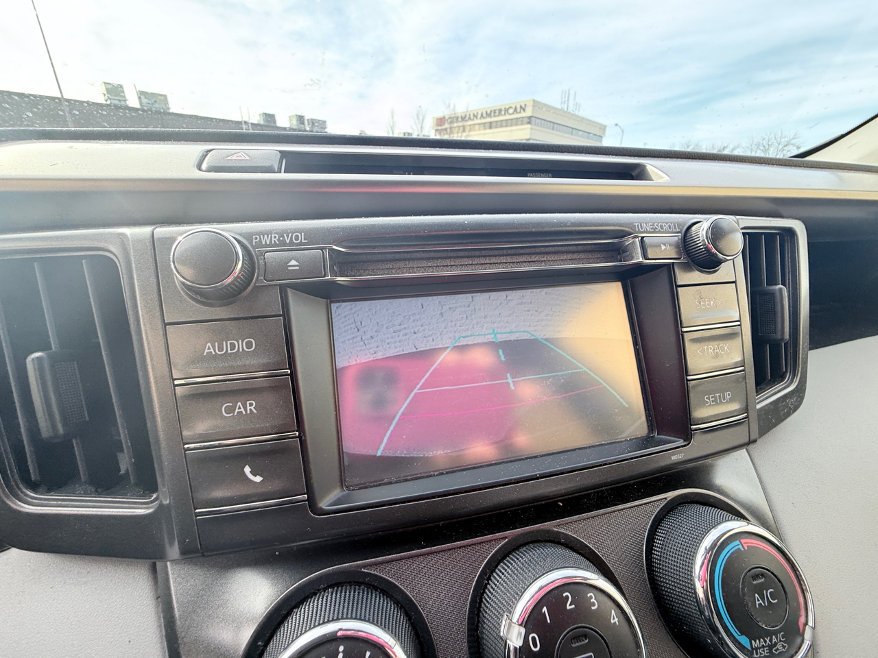 Toyota RAV4 LE FWD 2014