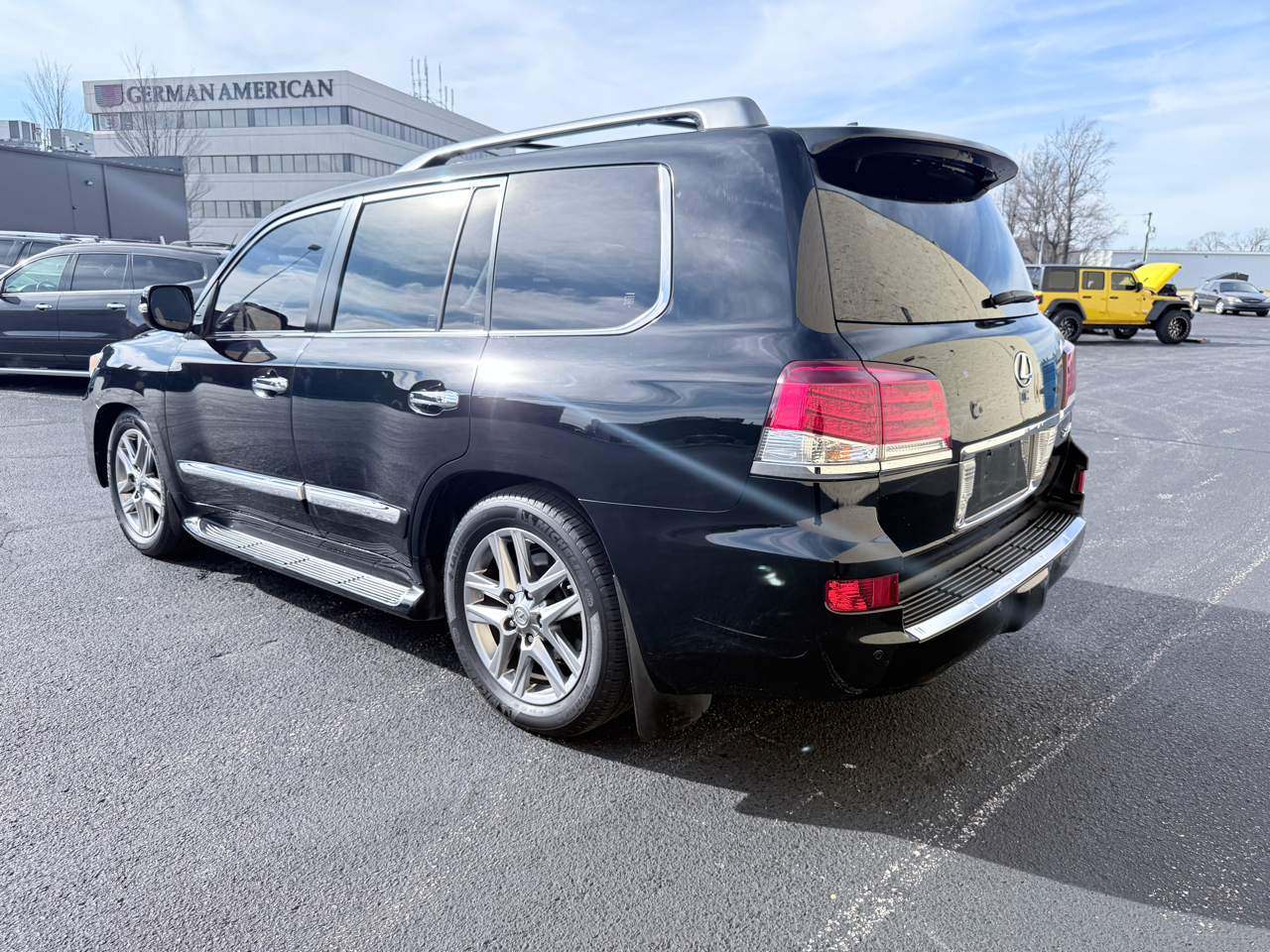 Lexus LX 570 Sport Utility 2013