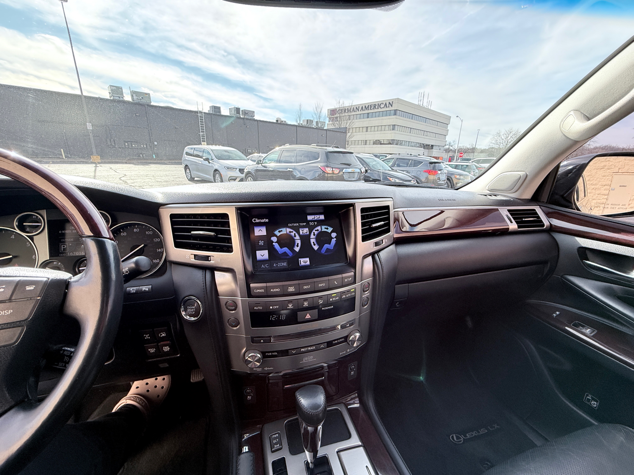 Lexus LX 570 Sport Utility 2013