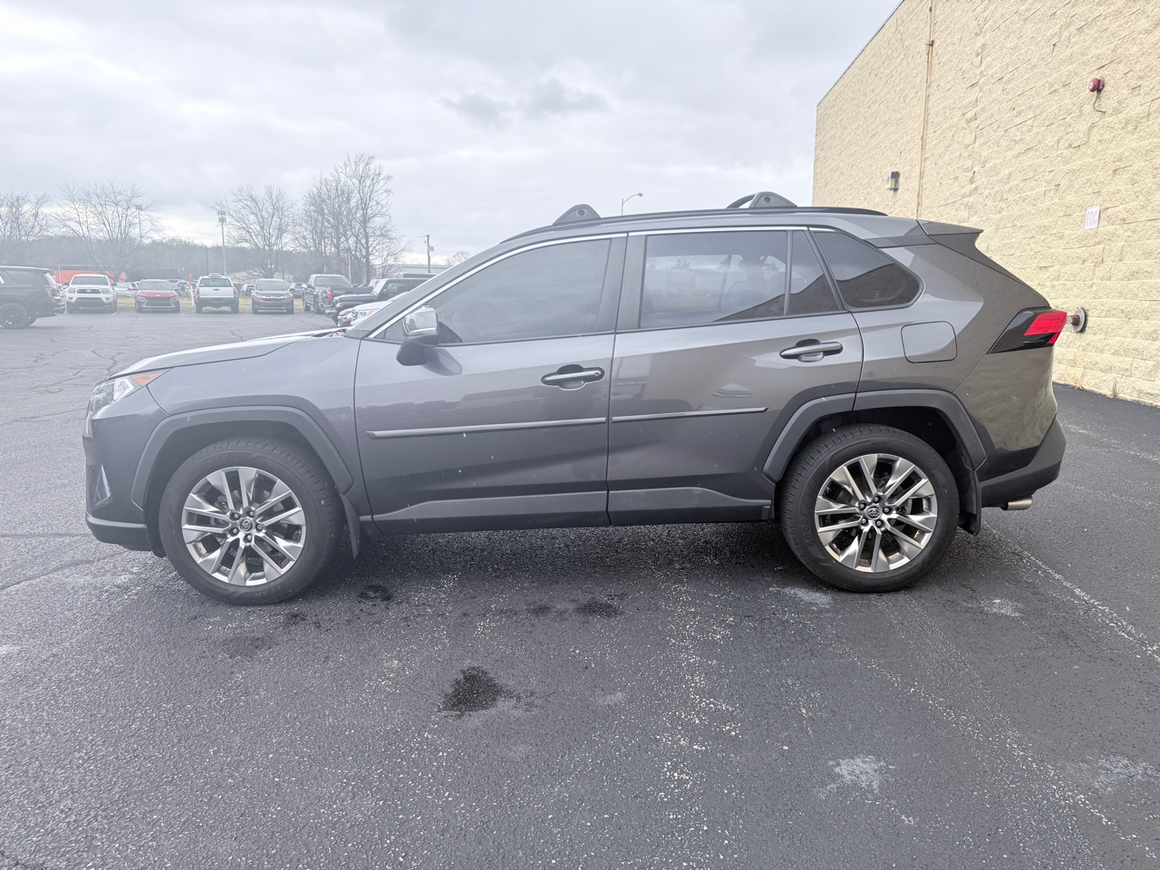 Toyota RAV4 XLE Premium AWD 2019
