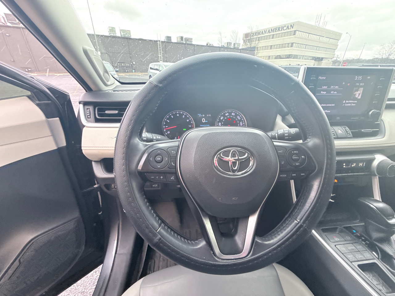 Toyota RAV4 XLE Premium AWD 2019