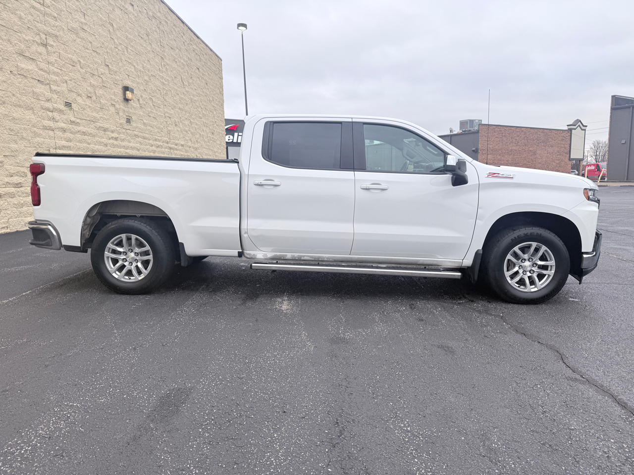 Chevrolet Silverado 1500 LT Crew Cab 4WD 2019