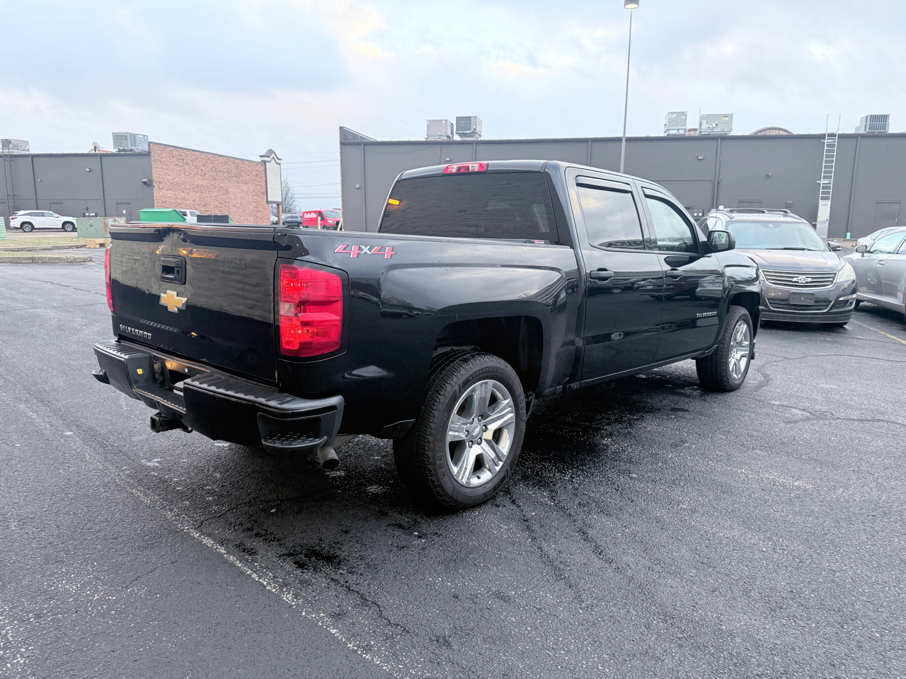 Chevrolet Silverado 1500 Custom Crew Cab 4WD 2018