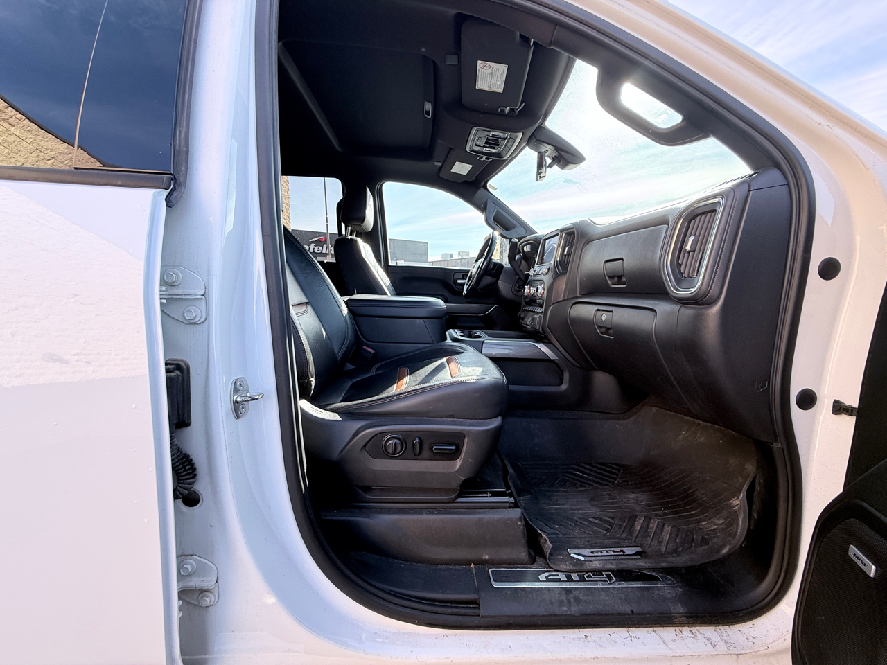 GMC Sierra 2500HD AT4 Crew Cab Long Box 4WD 2020