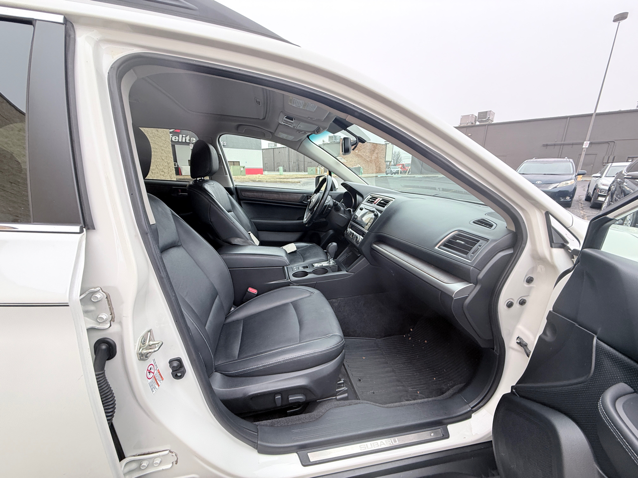 Subaru Outback 2.5i Limited 2015