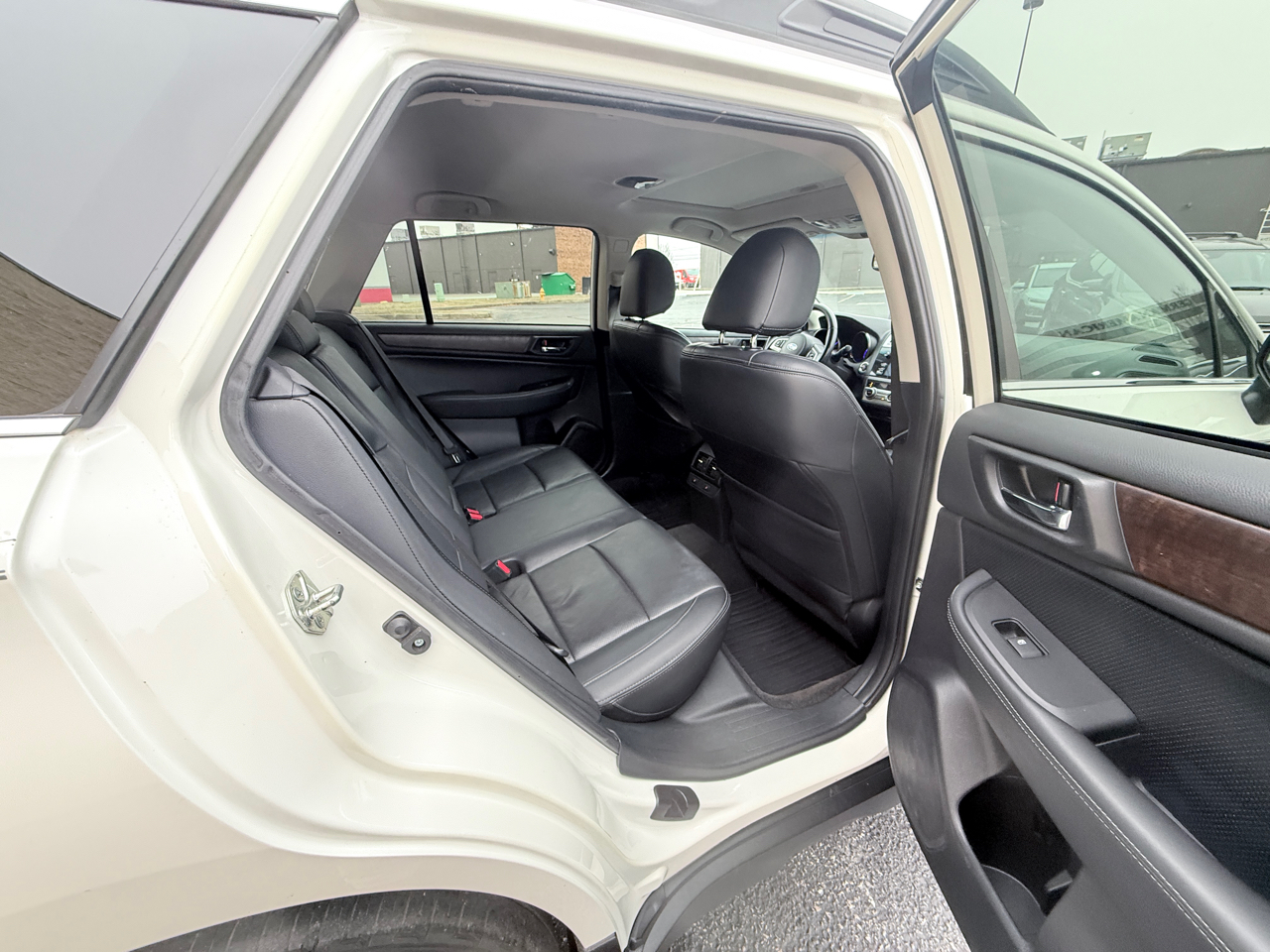 Subaru Outback 2.5i Limited 2015