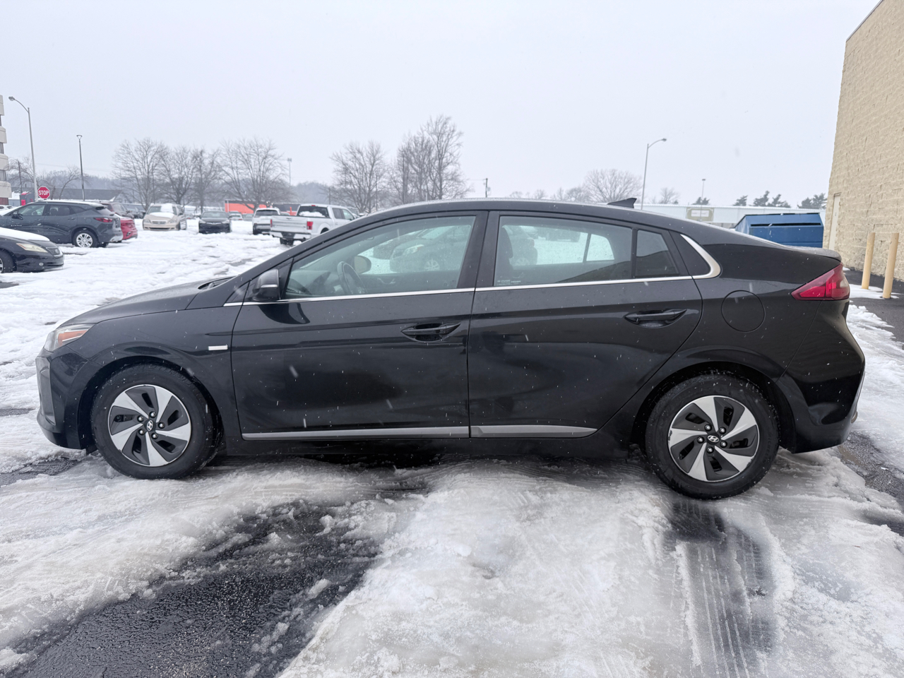 Hyundai Ioniq Hybrid Blue 2017
