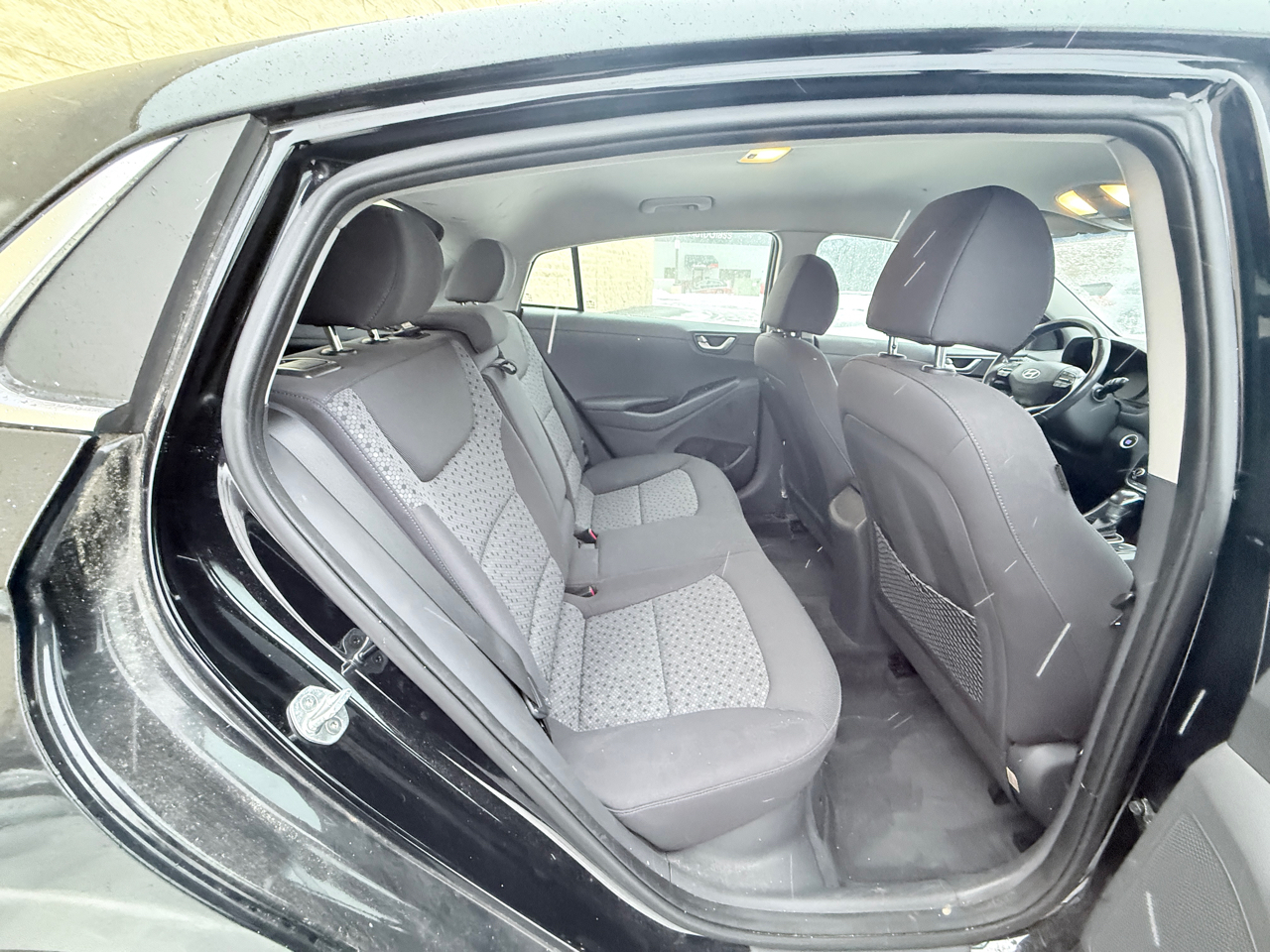 Hyundai Ioniq Hybrid Blue 2017