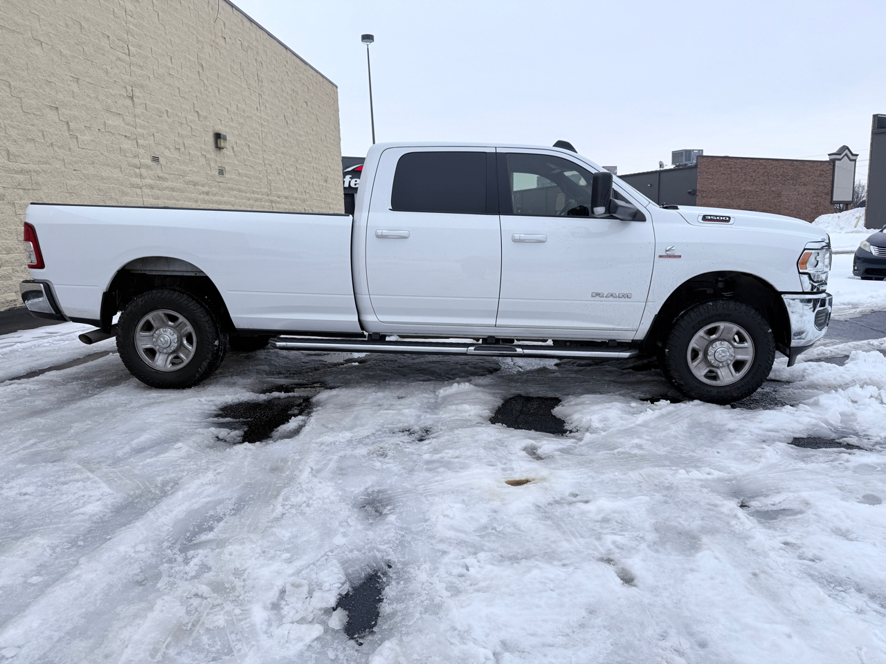RAM 3500 Big Horn Crew Cab LWB 4WD 2022