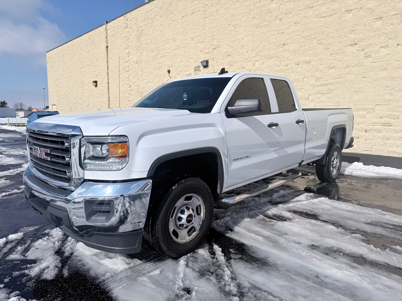 GMC Sierra 2500HD Base Double Cab Long Box 2WD 2017