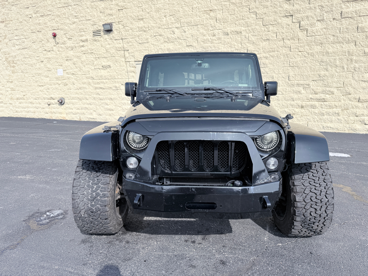 Jeep Wrangler Unlimited Sahara 4WD 2017