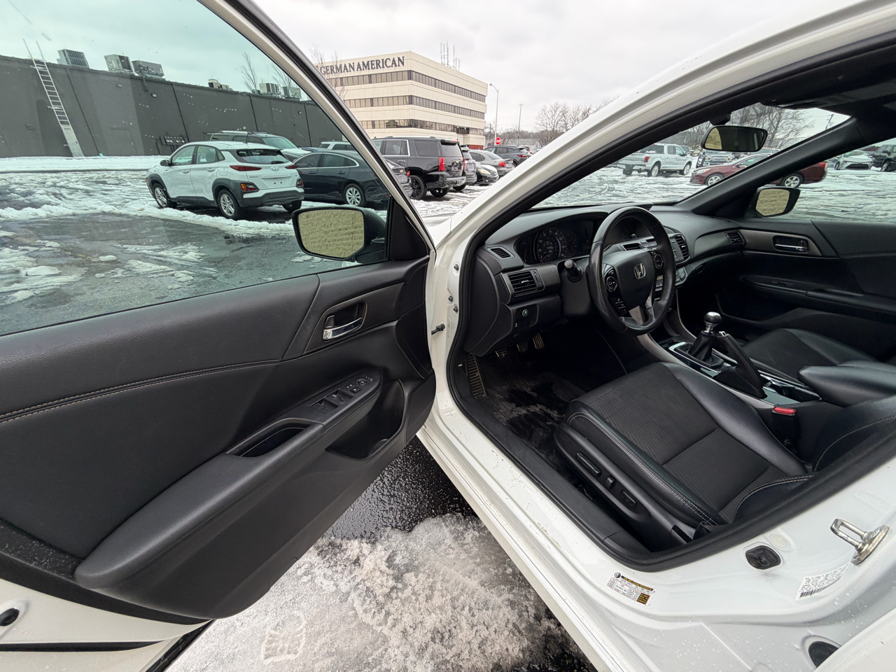 Honda Accord Sport 6-Spd MT 2017