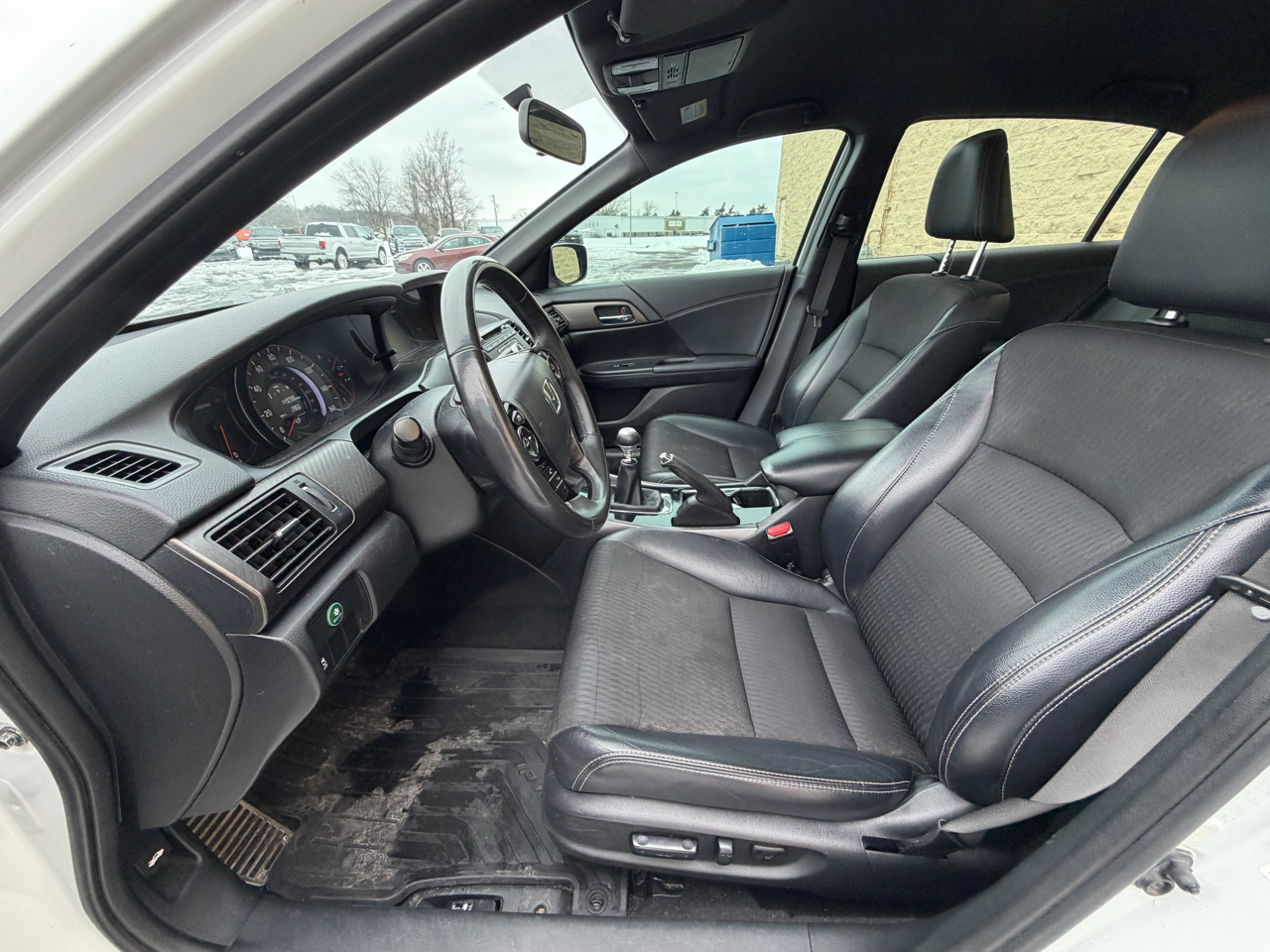 Honda Accord Sport 6-Spd MT 2017