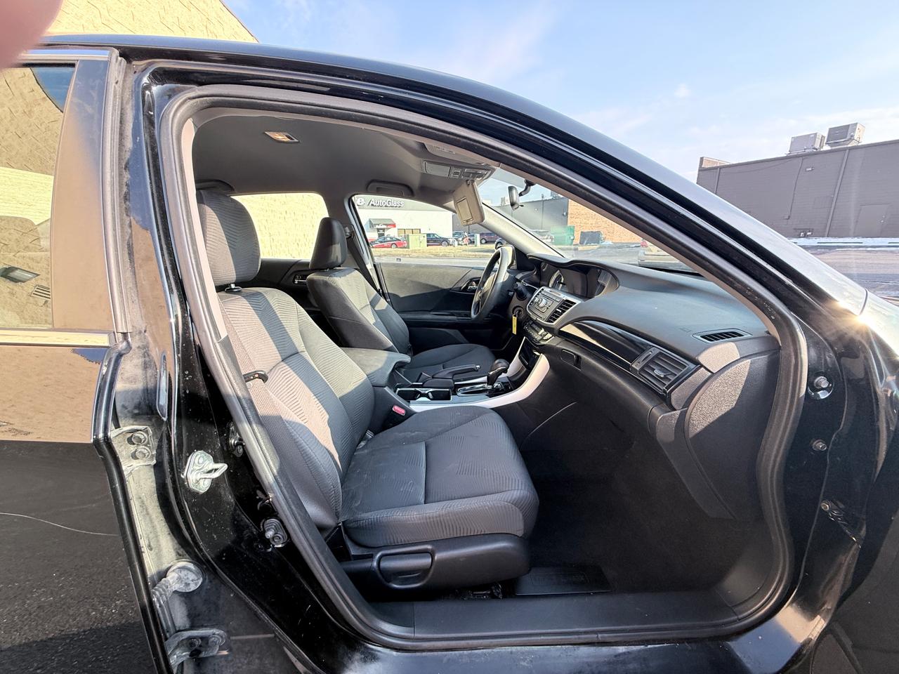 Honda Accord LX Sedan CVT 2017