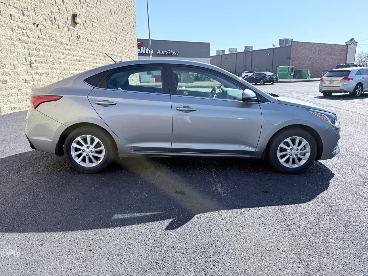 Hyundai Accent SE 4-Door 6A 2021